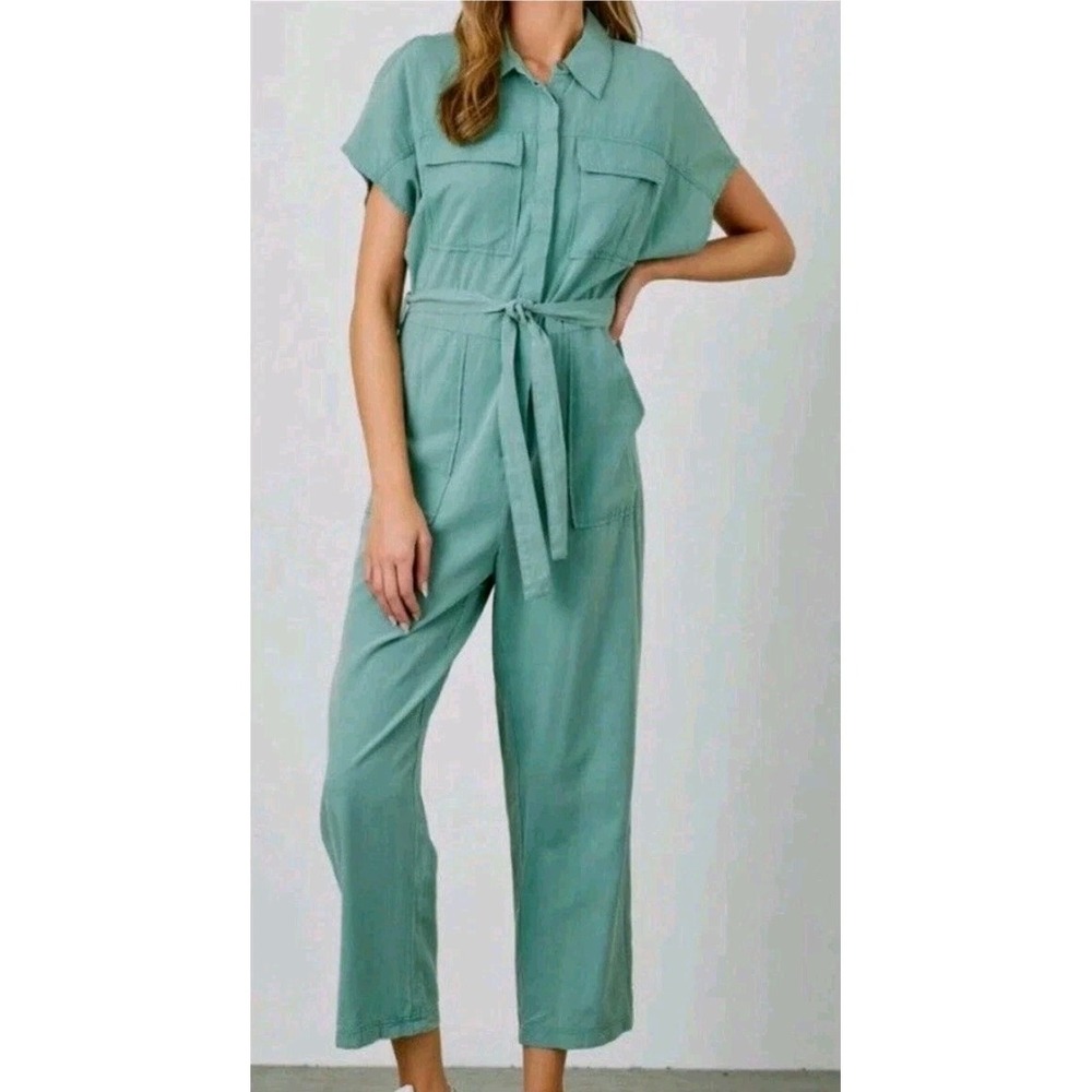 Universal Thread Short Sleeve Linen Blend Utility Jumpsuit Sage Green Size 12